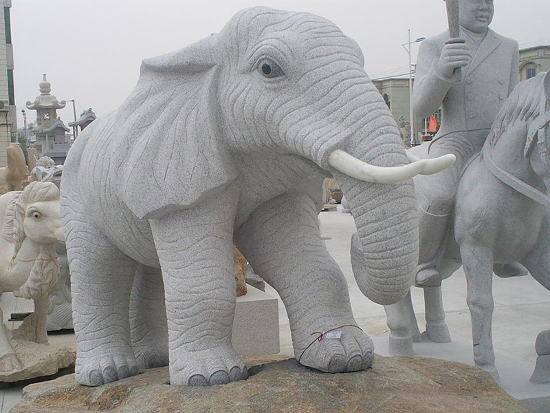 景区石雕大象摆件