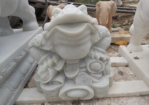 石雕金蝉_金蝉雕塑图片
