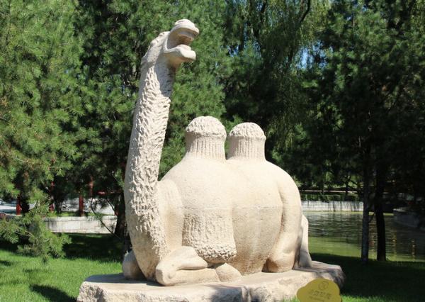 石雕骆驼制作_骆驼雕塑图片