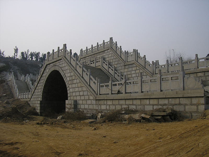阶梯拱桥栏杆